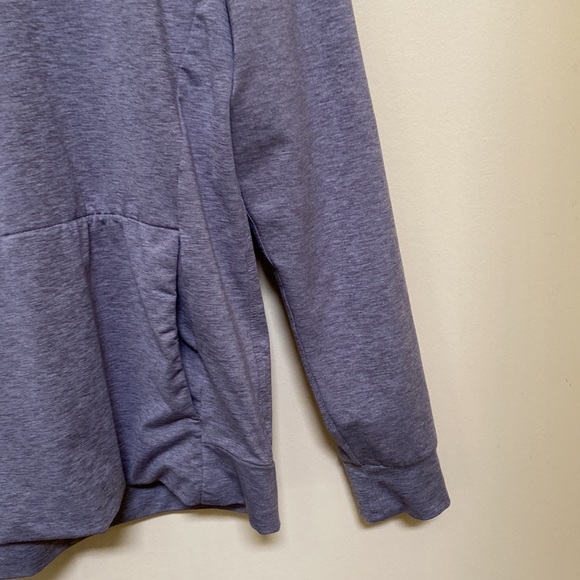 Nike dry fit hoodie like new condition - Picture 2 of 7